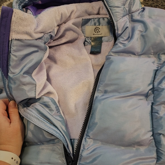 Champion Puffer Jacket Size XL - Picture 5 of 10